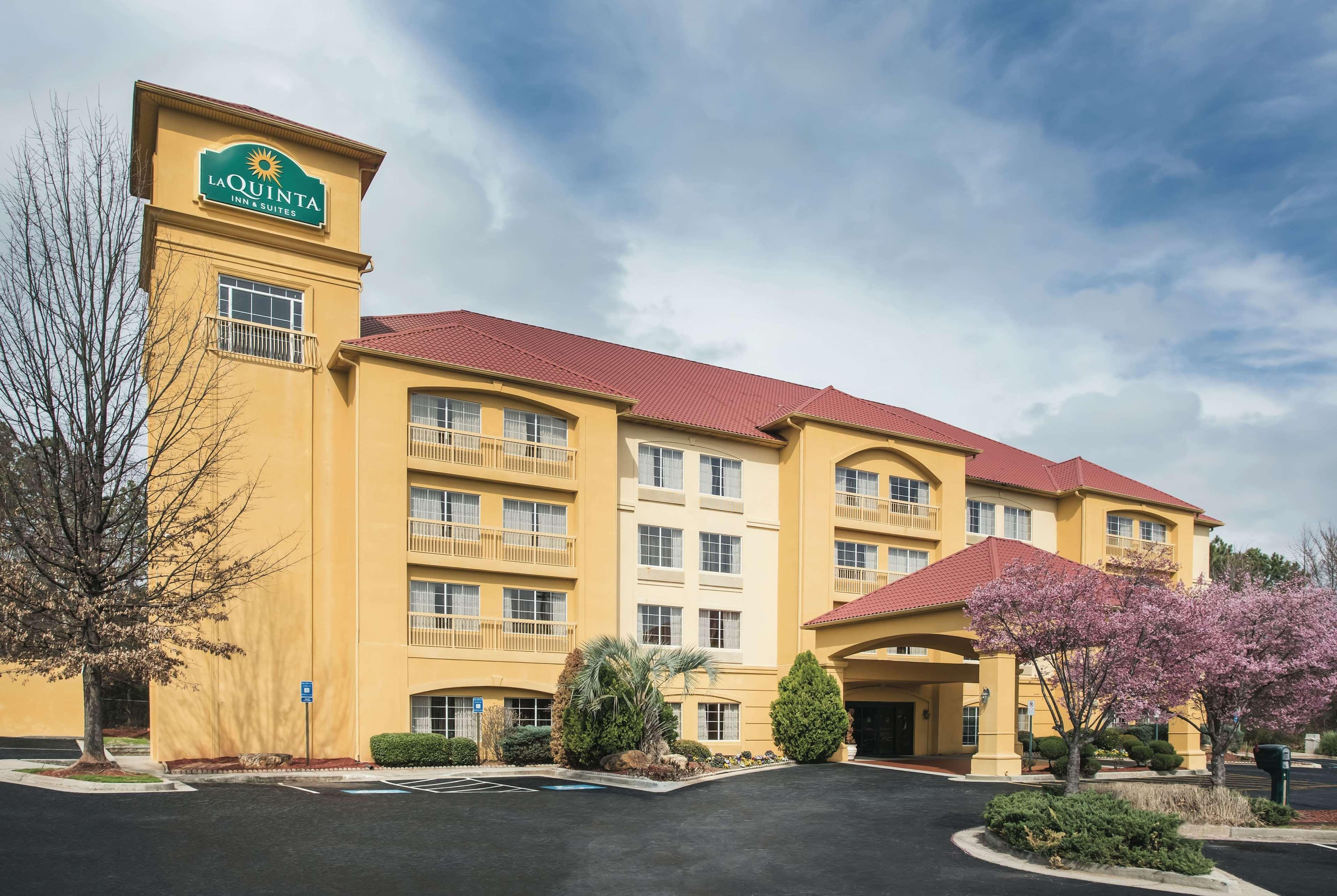 La Quinta By Wyndham Atlanta Stockbridge Hotel Exterior photo